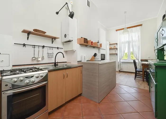 Komfortowy Blisko Rzeki We Wroclawiu Z Biurkiem I Wanna By Renters شقة *