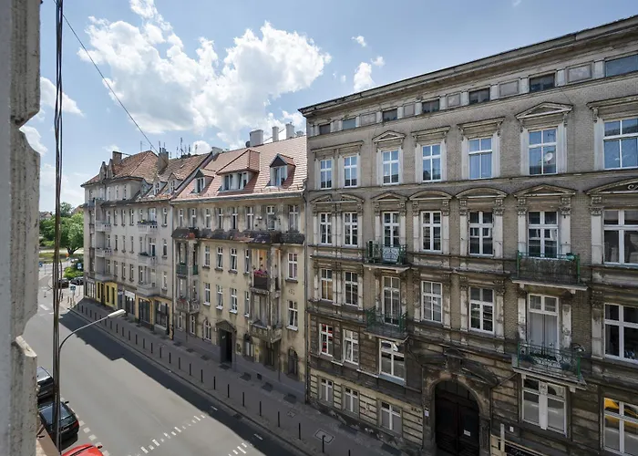 شقة Komfortowy Blisko Rzeki We Wroclawiu Z Biurkiem I Wanna By Renters