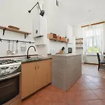 Komfortowy Blisko Rzeki We Wroclawiu Z Biurkiem I Wanna By Renters شقة *
