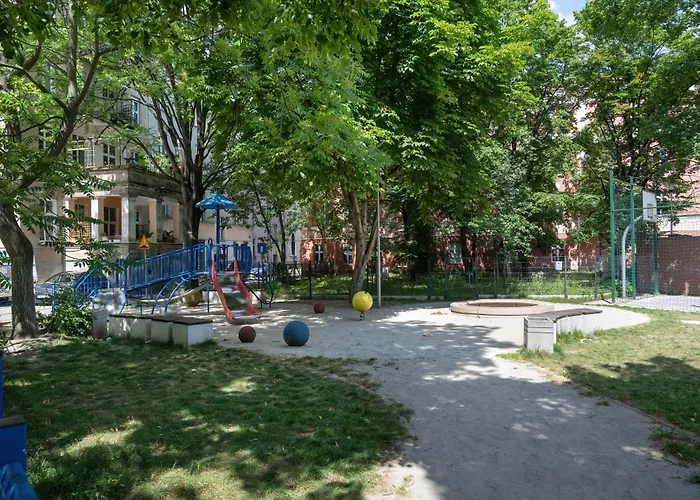 Komfortowy Blisko Rzeki We Wroclawiu Z Biurkiem I Wanna By Renters *